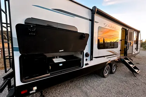 Sleeps 6 - New 2022 Travel Trailer Palomino