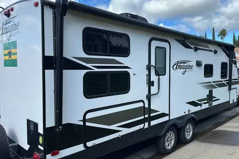 Wrigley's Grand Design Imagine 2400BH Travel Trailer