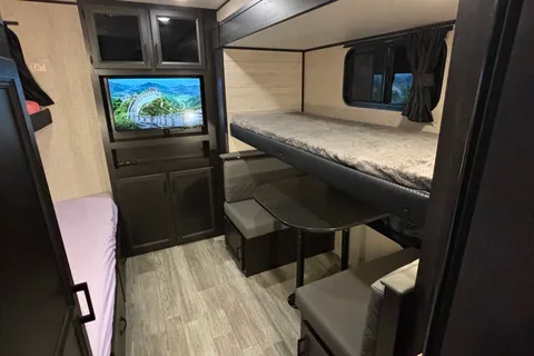 Jayco Jay Flight with Bunkroom