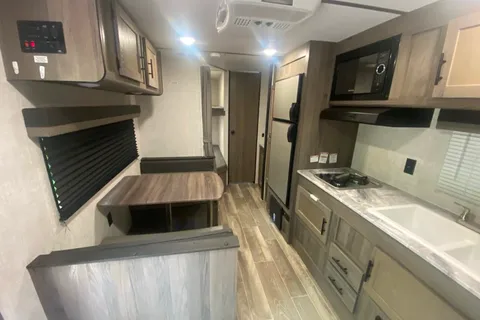 Willy's Gulf Stream Ameri-lite24 Travel Trailer
