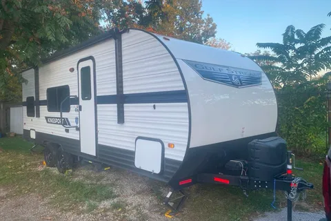 Willy's Gulf Stream Ameri-lite24 Travel Trailer