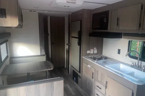 Willy's Gulf Stream Ameri-lite24 Travel Trailer