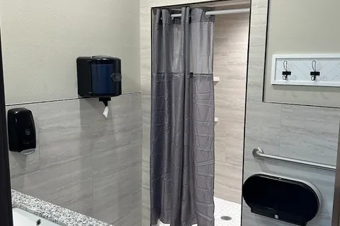 Vacation Vibes RV Cottage/ Pools + Family Fun
