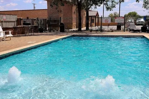 Vacation Vibes RV Cottage/ Pools + Family Fun