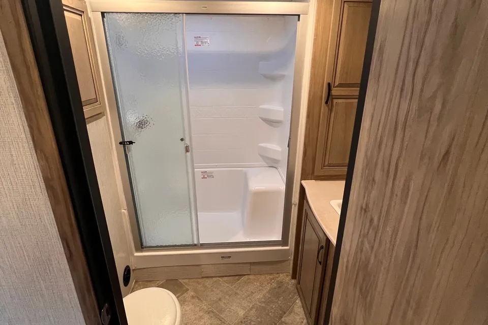 Shayne 's Palomino Solaire 258rbs Travel Trailer