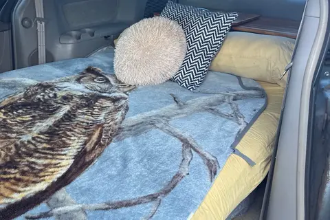 Sienna Camper with PRIVATE PARKING BATHROOM SHOWER