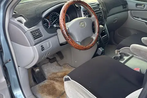 Sienna Camper with PRIVATE PARKING BATHROOM SHOWER
