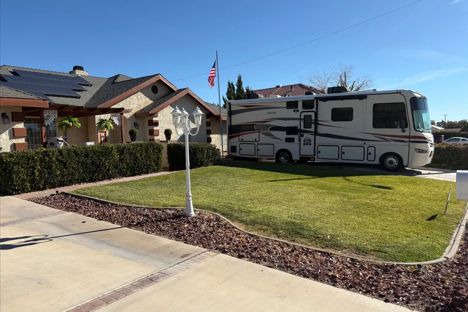 vic's Jayco Precept Class A