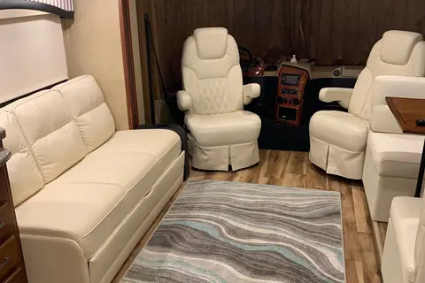 vic's Jayco Precept Class A