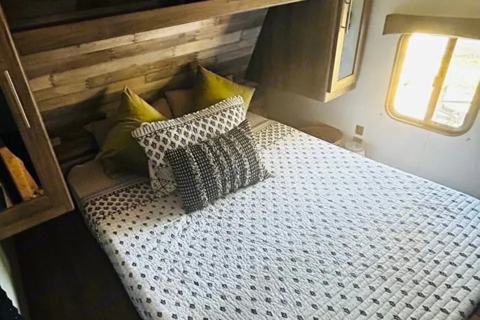 The Hitch Hiker Bunk House