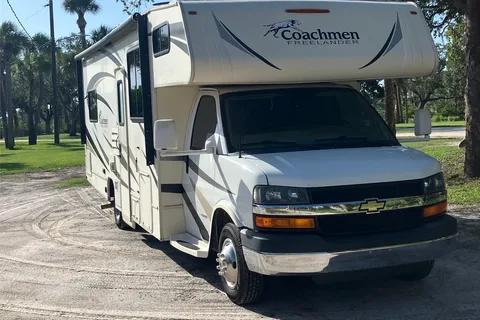 Family RV + Free E-Bike! 2017 Coachmen 27QB