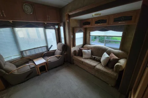 Keystone Everest 364Q Sellette