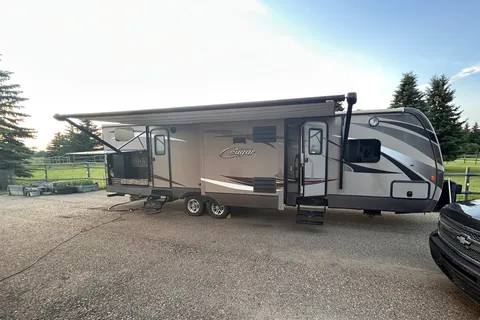 Keystone Cougar “Luxury Camping at its finest”