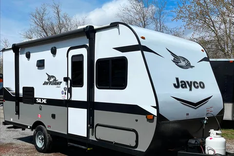 Lifestyle Living Rentals Jayco Jay Flight SLX7 174BH Travel Trailer