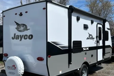 Lifestyle Living Rentals Jayco Jay Flight SLX7 174BH Travel Trailer