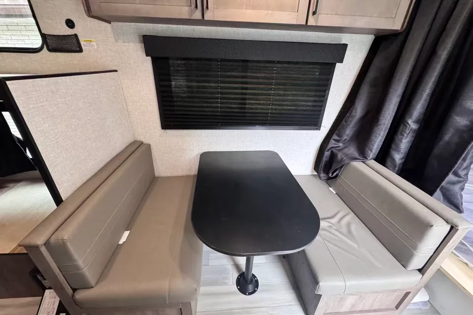 Starcraft Autumn Ridge 19BH Travel Trailer