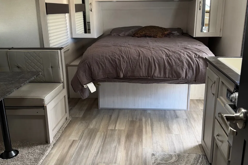 The Sierra Escape – Fully Stocked Tracer