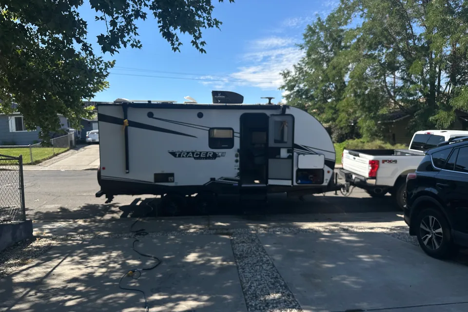 The Sierra Escape – Fully Stocked Tracer