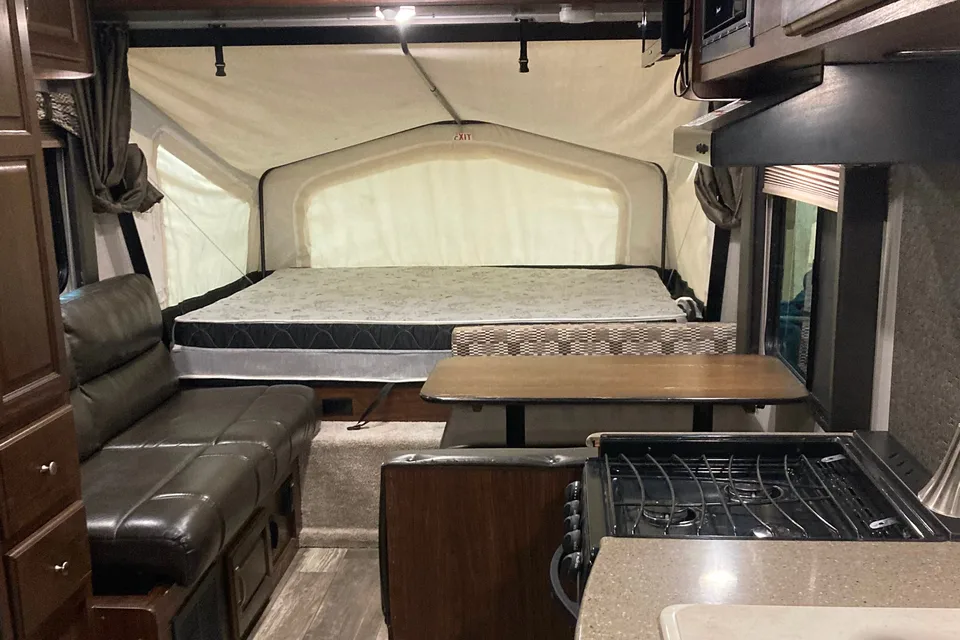 The Trailer Guy  Palomino  Solarie 163x