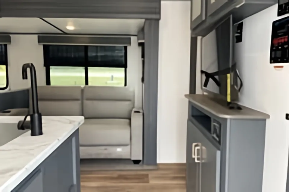 michael's Keystone 2840qrb Travel Trailer