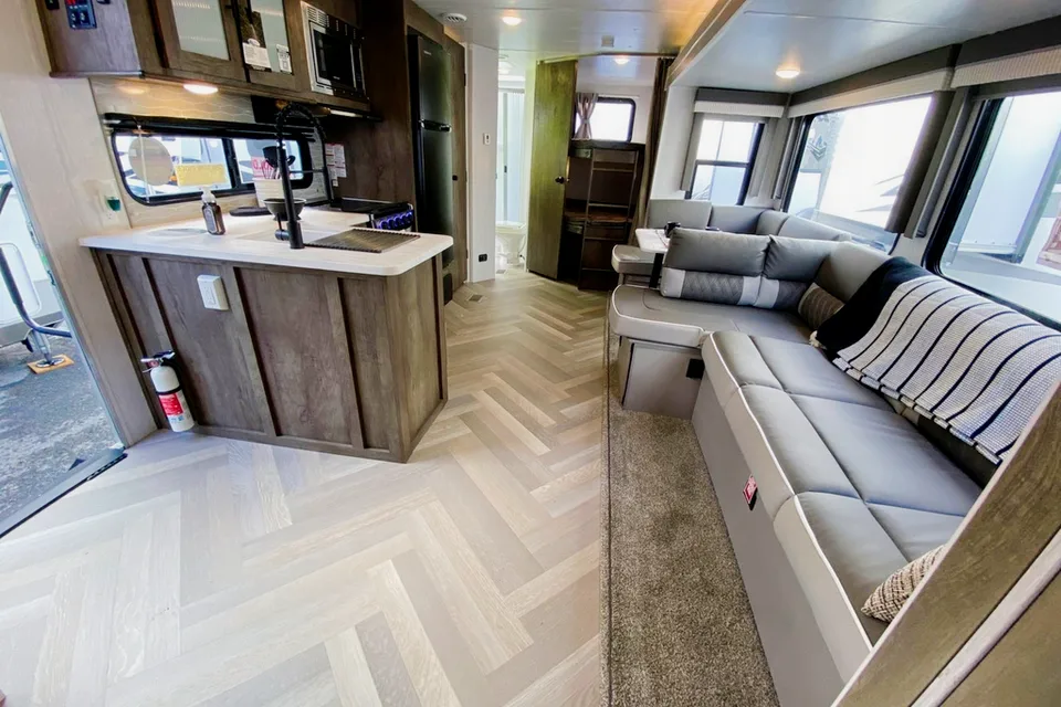 Forest River 2022 26-DBUD Travel Trailer