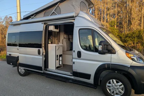 2023 Class B - A/C, 100 mi/day Luxury Van Pop Top
