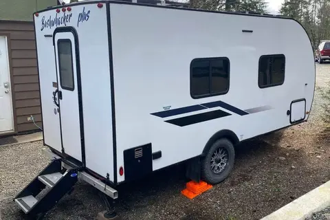 Hannah's Off-Grid Lightweight Travel Trailer