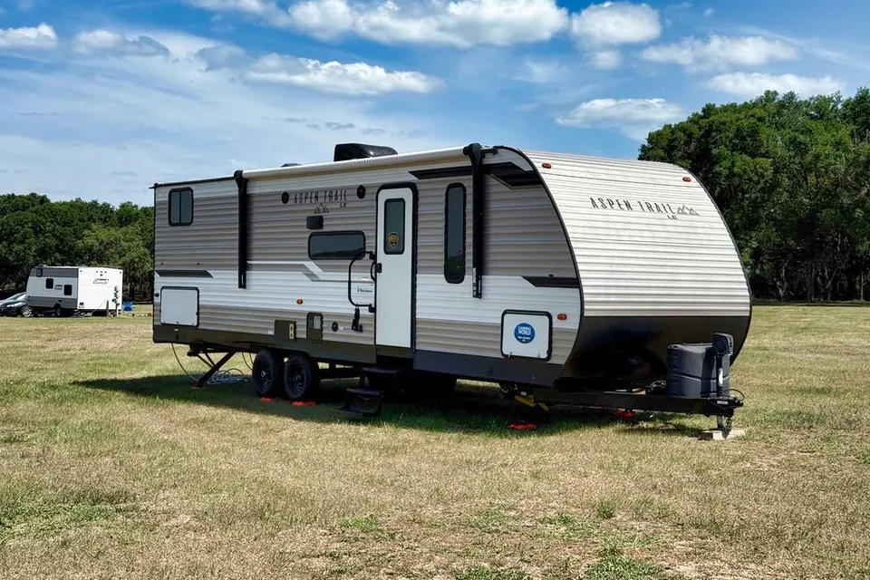 Sunshine Cruiser Dutchmen Aspen LE M-29BH Travel Trailer