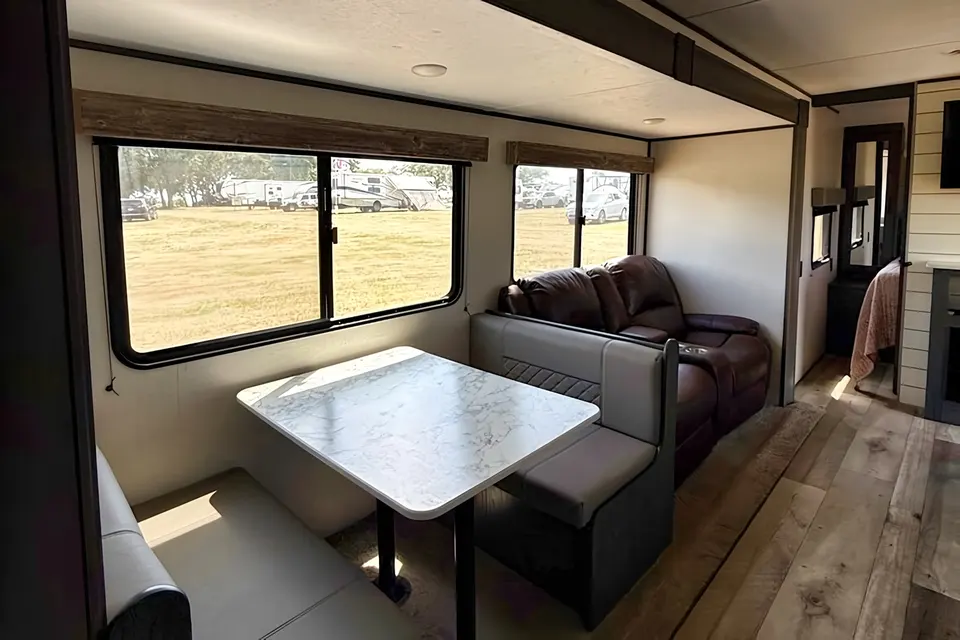 Sunshine Cruiser Dutchmen Aspen LE M-29BH Travel Trailer