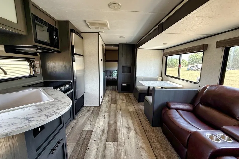 Sunshine Cruiser Dutchmen Aspen LE M-29BH Travel Trailer