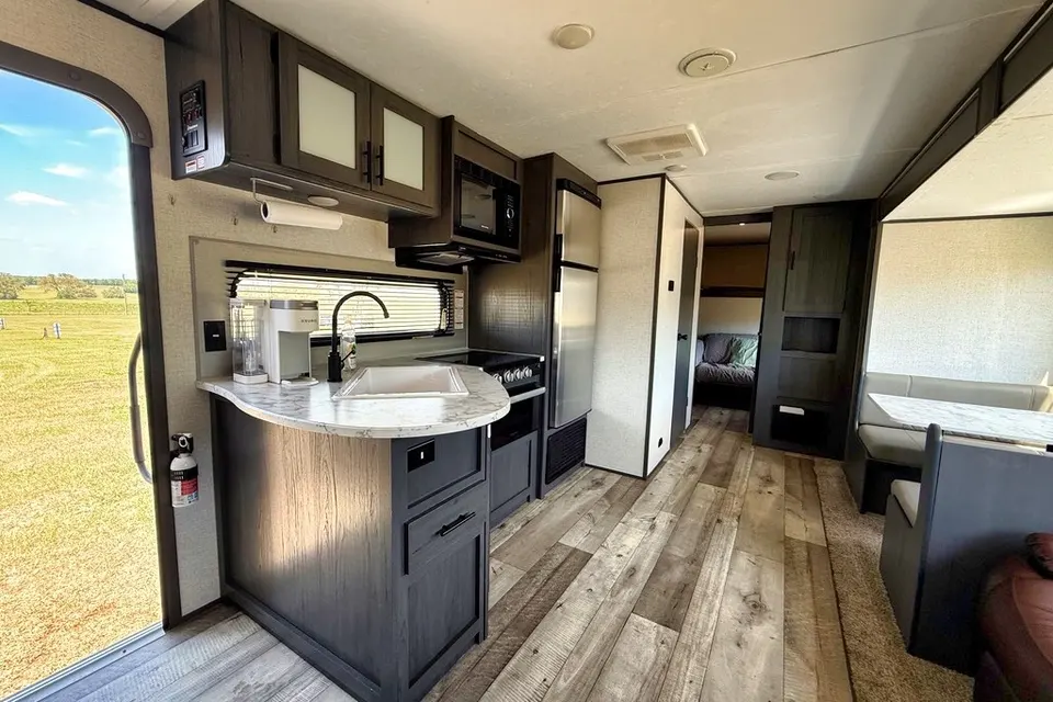Sunshine Cruiser Dutchmen Aspen LE M-29BH Travel Trailer