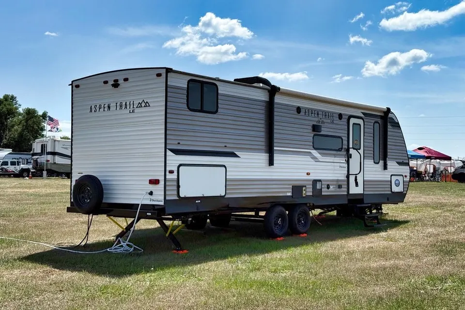Sunshine Cruiser Dutchmen Aspen LE M-29BH Travel Trailer