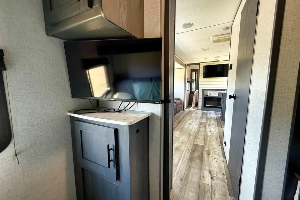 Sunshine Cruiser Dutchmen Aspen LE M-29BH Travel Trailer