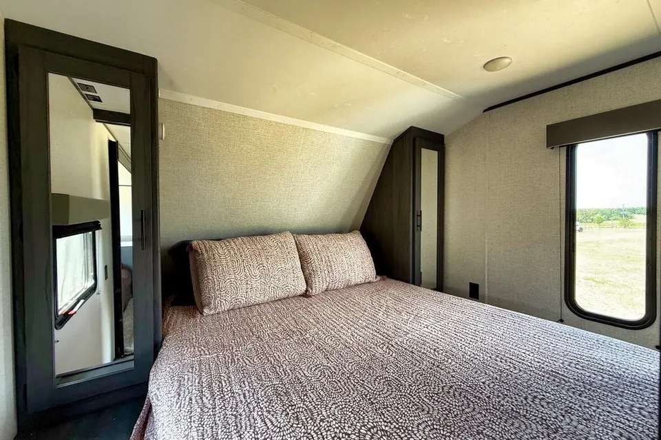 Sunshine Cruiser Dutchmen Aspen LE M-29BH Travel Trailer