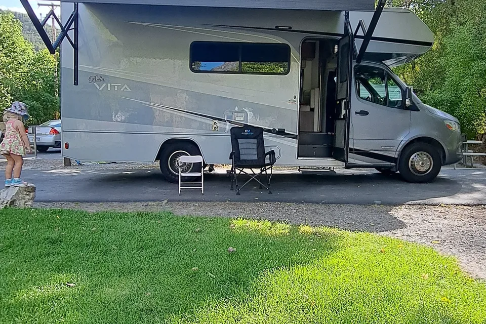 Bella Vita: Your Rolling Retreat