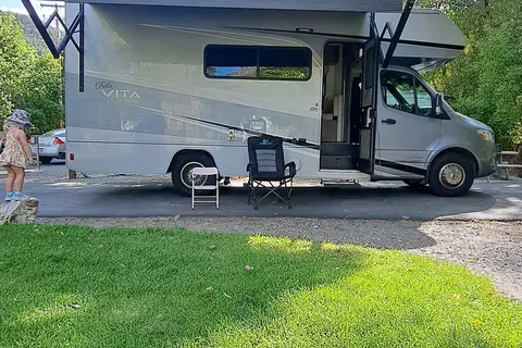 Bella Vita: Your Rolling Retreat