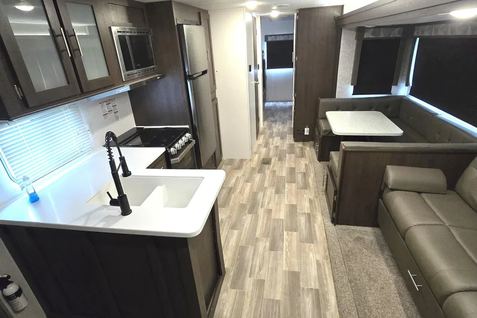 Fireside RV's 2019 Forest River Salem 32BHDS Bunkhouse - LMI1558