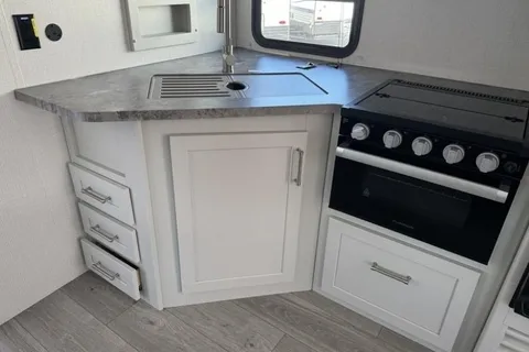 Rick's Cougar Half-Ton Travel Trailer