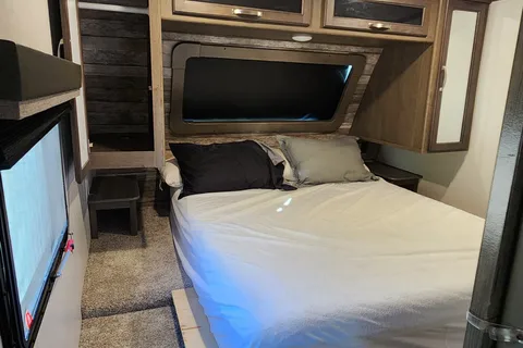 Rick's Cougar Half-Ton Travel Trailer