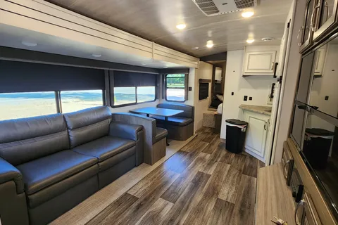 Rick's Cougar Half-Ton Travel Trailer