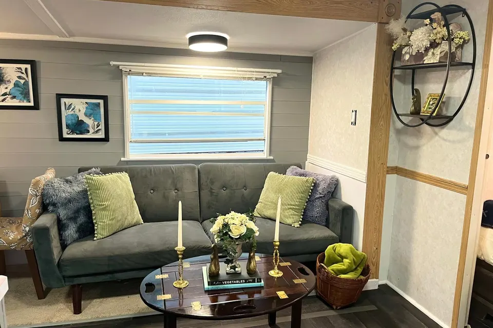 Gonzalo 's General Coach Citation Travel Trailer