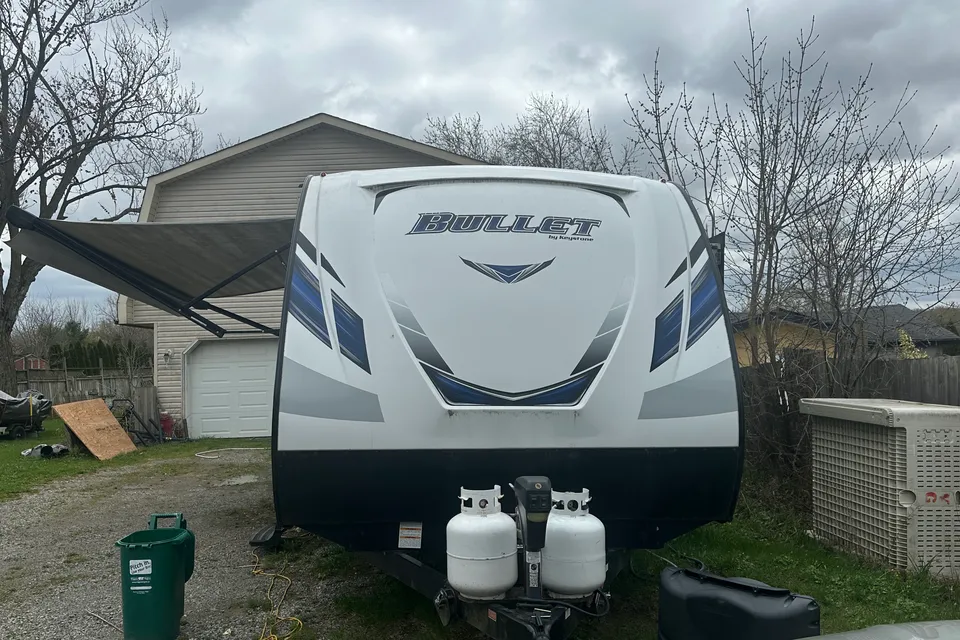 Patrick's Keystone Bullet ultra lite 272bhs Travel Trailer