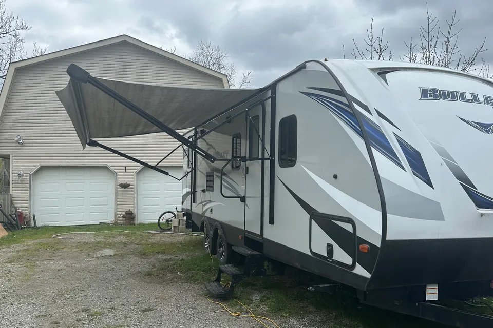 Patrick's Keystone Bullet ultra lite 272bhs Travel Trailer