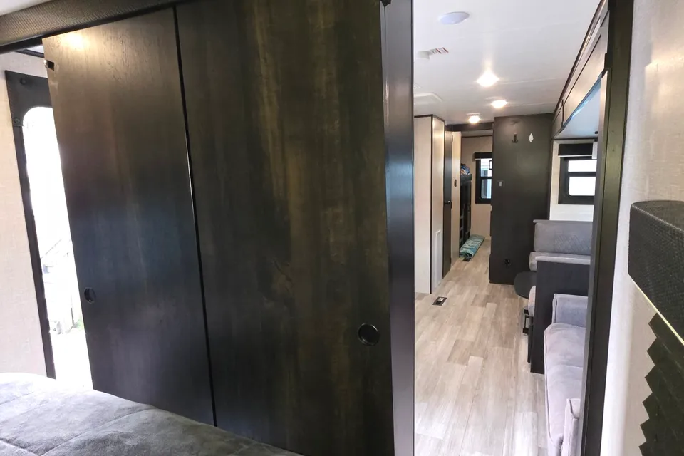 Hunter's Jayco 36bhds Travel Trailer