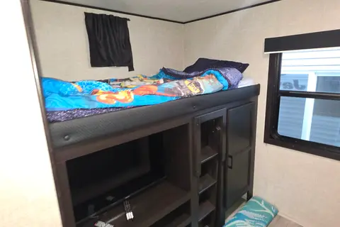Hunter's Jayco 36bhds Travel Trailer
