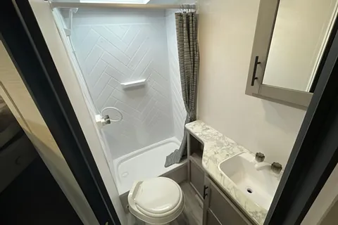Maria's Coleman 1905bh Travel Trailer