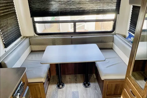 Mike's Springdale 202QB Travel Trailer