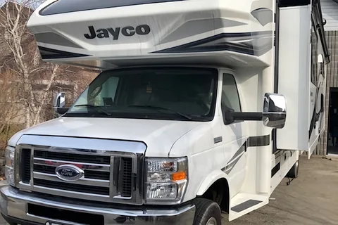 Roady! The Jayco Greyhawk Prestige Class C