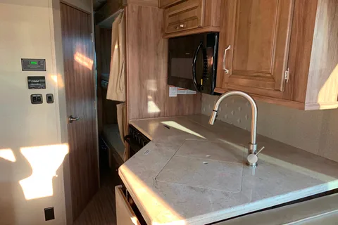 Roady! The Jayco Greyhawk Prestige Class C