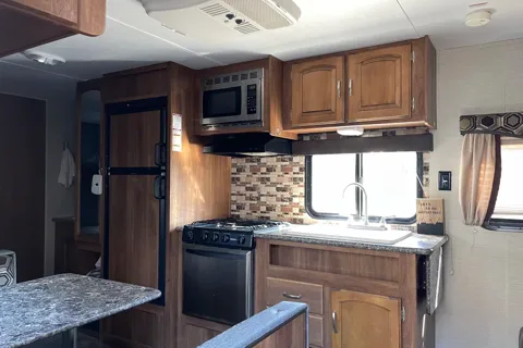 Yosemite "Springdale" Keystone Travel Trailer